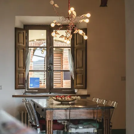 Casa Marelli * كاستيلموتْسْيو
