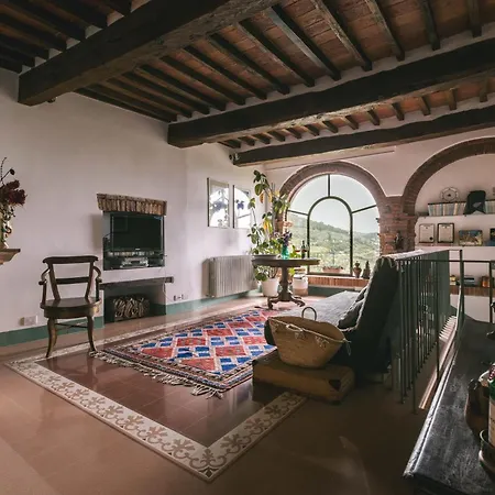 Casa Marelli كاستيلموتْسْيو