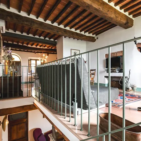 Casa Marelli كاستيلموتْسْيو