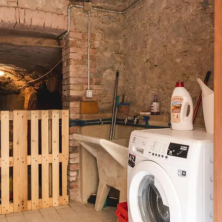 شقة Casa Marelli كاستيلموتْسْيو
